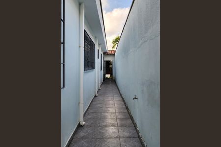 Casa à venda com 213m², 3 quartos e 4 vagasCorredor