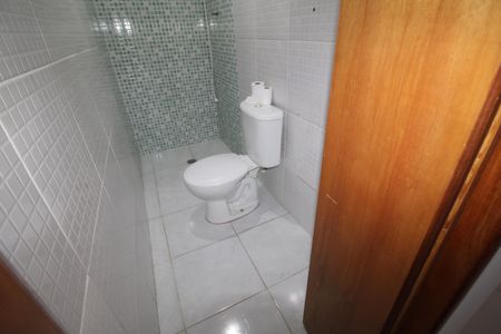 Casa à venda com 100m², 4 quartos e sem vagaBanheiro