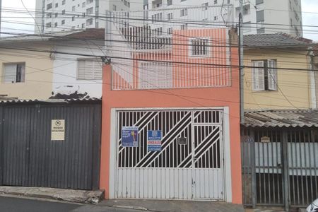 Casa à venda com 100m², 4 quartos e sem vaga Casa à venda com 100m², 4 quartos e sem vagaFachada e placa