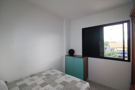 Apartamento à venda com 87m², 3 quartos e 2 vagasQuarto 2