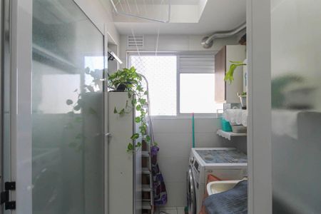 Apartamento à venda com 65m², 2 quartos e 1 vaga Apartamento à venda com 65m², 2 quartos e 1 vagaÁrea de Serviço