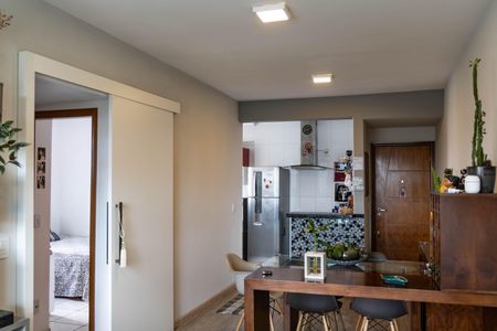 Apartamento à venda com 64m², 2 quartos e 2 vagasSala