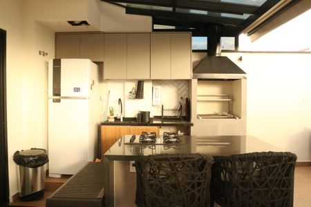 Apartamento à venda com 200m², 3 quartos e 3 vagasCobertura