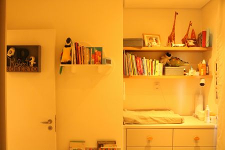 Apartamento à venda com 200m², 3 quartos e 3 vagasQuarto 01