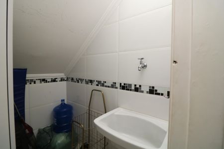 Casa à venda com 190m², 3 quartos e 4 vagasÁrea de Serviço