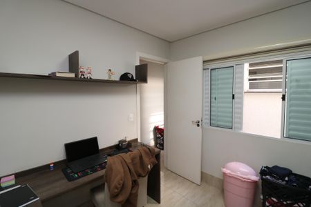 Casa à venda com 190m², 3 quartos e 4 vagasQuarto 2