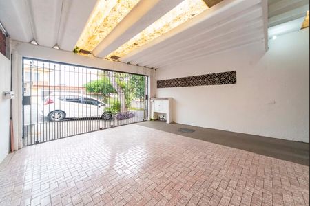 Casa à venda com 120m², 2 quartos e 2 vagas Casa à venda com 120m², 2 quartos e 2 vagasGaragem