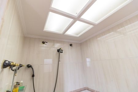 Casa à venda com 600m², 3 quartos e 7 vagas Casa à venda com 600m², 3 quartos e 7 vagasBanheiro da Suíte 1