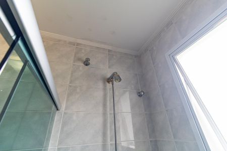 Casa à venda com 600m², 3 quartos e 7 vagas Casa à venda com 600m², 3 quartos e 7 vagasBanheiro da Suíte 2