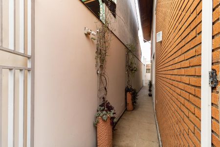 Casa à venda com 600m², 3 quartos e 7 vagas Casa à venda com 600m², 3 quartos e 7 vagasCorredor Lateral