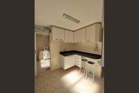 Apartamento à venda com 64m², 2 quartos e 1 vagaCozinha - Armários