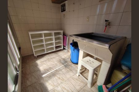 Apartamento à venda com 64m², 2 quartos e 1 vagaÁrea de Serviço