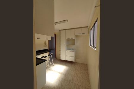 Apartamento à venda com 64m², 2 quartos e 1 vagaCozinha - Armários