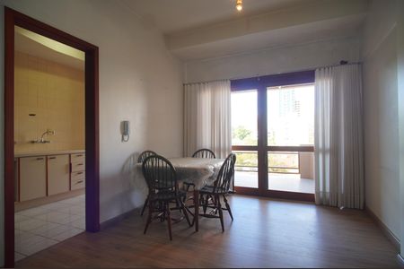 Apartamento à venda com 228m², 3 quartos e 2 vagasSala