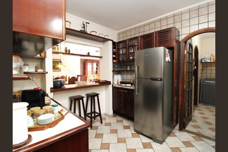 Casa à venda com 308m², 4 quartos e 4 vagasCozinha