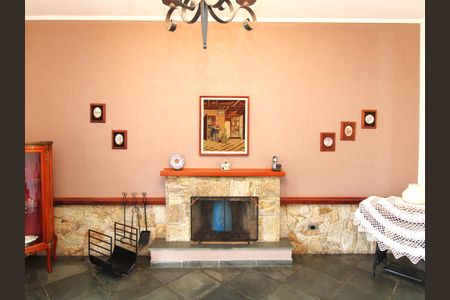 Casa à venda com 308m², 4 quartos e 4 vagasSala de TV