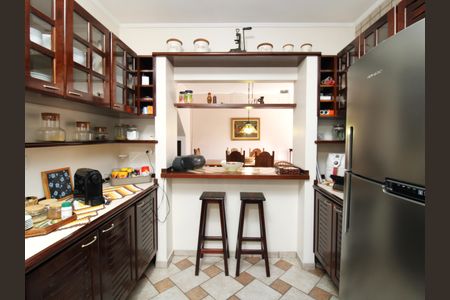 Casa à venda com 308m², 4 quartos e 4 vagasCozinha