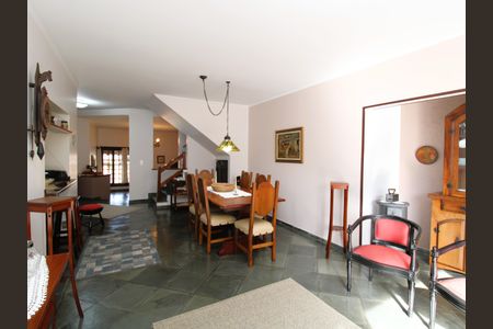 Casa à venda com 308m², 4 quartos e 4 vagasSala de Jantar