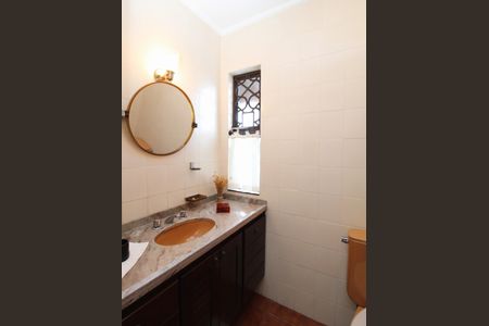 Casa à venda com 308m², 4 quartos e 4 vagasBanheiro da Suíte 1