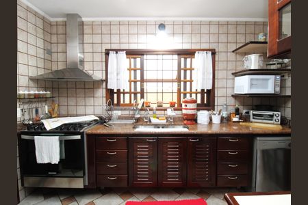 Casa à venda com 308m², 4 quartos e 4 vagasCozinha