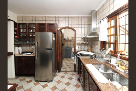 Casa à venda com 308m², 4 quartos e 4 vagasCozinha