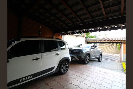 Casa à venda com 308m², 4 quartos e 4 vagasGaragem