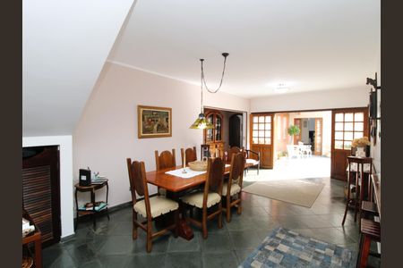 Casa à venda com 308m², 4 quartos e 4 vagasSala de Jantar