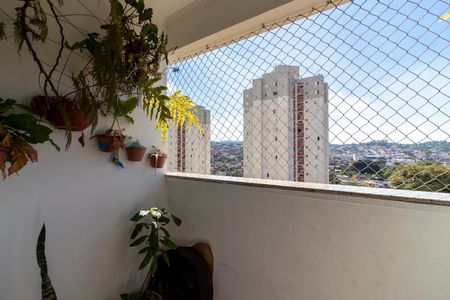 Apartamento à venda com 70m², 3 quartos e 1 vaga Apartamento à venda com 70m², 3 quartos e 1 vagaVaranda da Sala