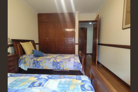 Apartamento à venda com 215m², 4 quartos e 2 vagas Apartamento à venda com 215m², 4 quartos e 2 vagasFoto 31