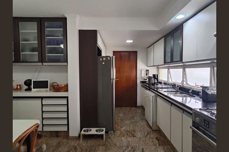 Apartamento à venda com 215m², 4 quartos e 2 vagas Apartamento à venda com 215m², 4 quartos e 2 vagasFoto 55