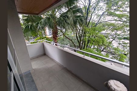 Apartamento à venda com 215m², 4 quartos e 2 vagas Apartamento à venda com 215m², 4 quartos e 2 vagasFoto 09