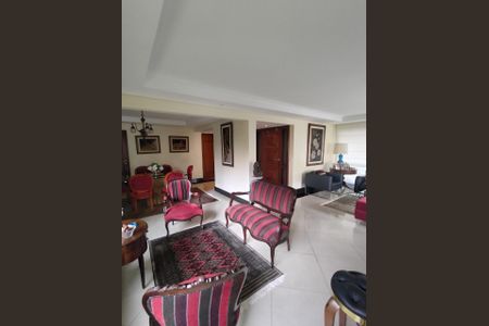 Apartamento à venda com 215m², 4 quartos e 2 vagas Apartamento à venda com 215m², 4 quartos e 2 vagasFoto 18