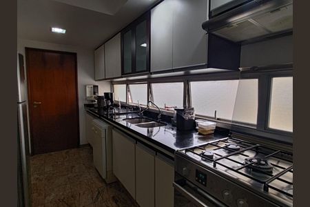 Apartamento à venda com 215m², 4 quartos e 2 vagas Apartamento à venda com 215m², 4 quartos e 2 vagasFoto 54