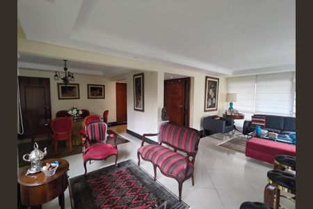 Apartamento à venda com 215m², 4 quartos e 2 vagas Apartamento à venda com 215m², 4 quartos e 2 vagasFoto 17