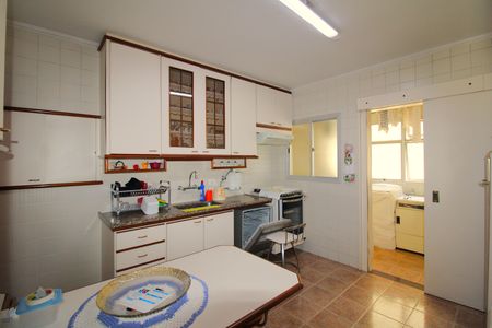 Apartamento à venda com 110m², 3 quartos e 2 vagasCozinha