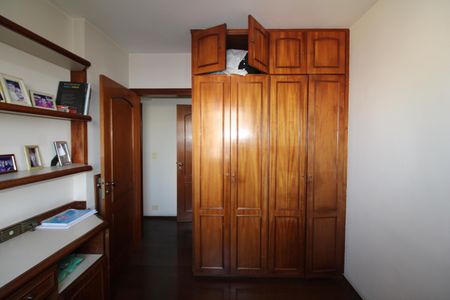 Apartamento à venda com 110m², 3 quartos e 2 vagasQuarto 1