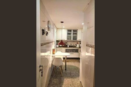 Apartamento à venda com 96m², 2 quartos e 1 vaga