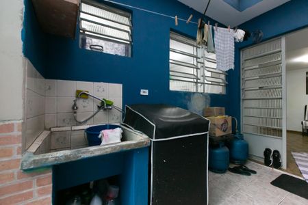 Casa à venda com 180m², 4 quartos e 2 vagas Casa à venda com 180m², 4 quartos e 2 vagasÁrea de Serviço 2