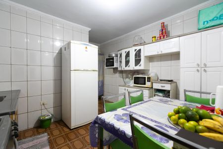 Casa à venda com 180m², 4 quartos e 2 vagas Casa à venda com 180m², 4 quartos e 2 vagasCozinha 2
