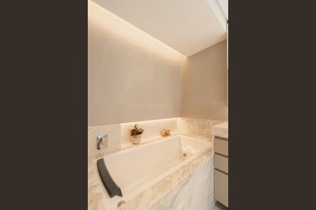 Apartamento à venda com 270m², 4 quartos e 3 vagas Apartamento à venda com 270m², 4 quartos e 3 vagasFoto 10