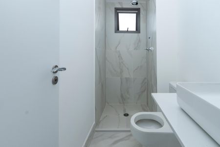 Apartamento à venda com 76m², 2 quartos e 1 vaga Apartamento à venda com 76m², 2 quartos e 1 vagaBanheiro da Suíte 1