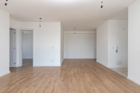Apartamento à venda com 76m², 2 quartos e 1 vaga Apartamento à venda com 76m², 2 quartos e 1 vagaSala