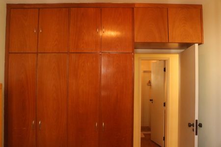 Apartamento à venda com 170m², 3 quartos e 2 vagasQuarto 2