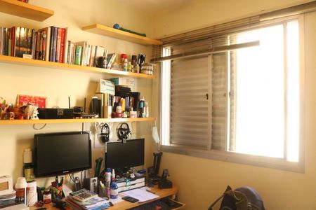 Apartamento à venda com 170m², 3 quartos e 2 vagasQuarto 1