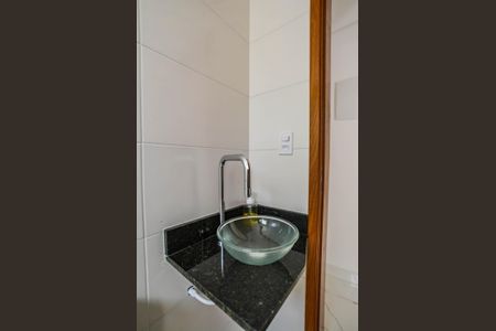 Apartamento à venda com 65m², 2 quartos e 1 vaga Apartamento à venda com 65m², 2 quartos e 1 vagaBanheiro Social