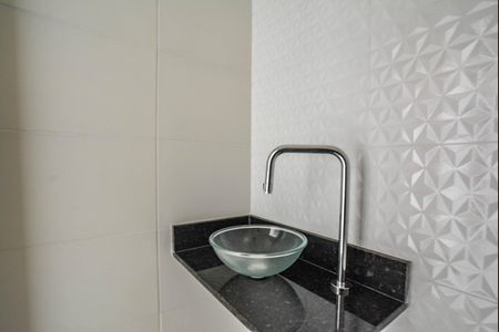 Apartamento à venda com 65m², 2 quartos e 1 vaga Apartamento à venda com 65m², 2 quartos e 1 vagaBanheiro Suíte