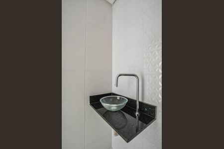 Apartamento à venda com 65m², 2 quartos e 1 vaga Apartamento à venda com 65m², 2 quartos e 1 vagaBanheiro Suíte