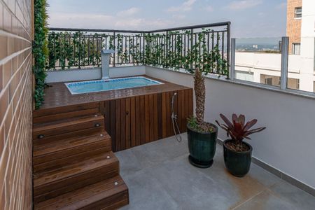 Apartamento à venda com 287m², 4 quartos e 6 vagas