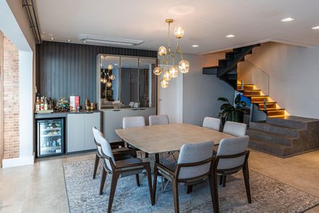 Apartamento à venda com 287m², 4 quartos e 6 vagas