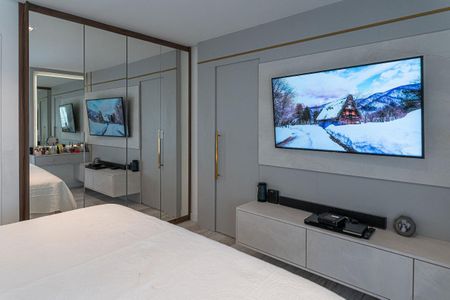 Apartamento à venda com 287m², 4 quartos e 6 vagas